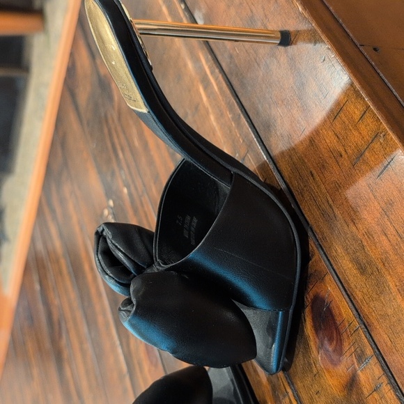 Jeffrey Campbell Bow Down Heel Puff Bow Faux Leather - Picture 9 of 13